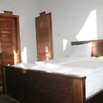 Pensionat Leshtenski Perli 3*