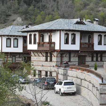 Guest house Leshtenski Perli Leshten