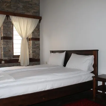 Guest house Leshtenski Perli Leshten